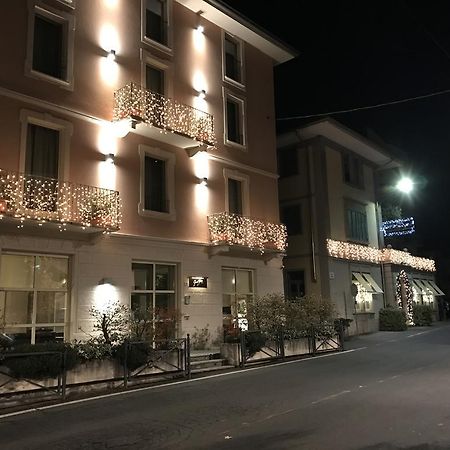 Albergo Grand Italia Quarona エクステリア 写真
