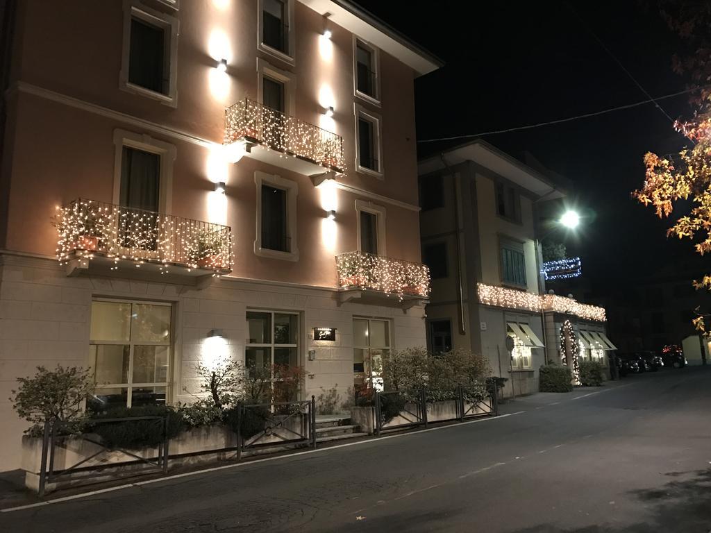 Albergo Grand Italia Quarona エクステリア 写真